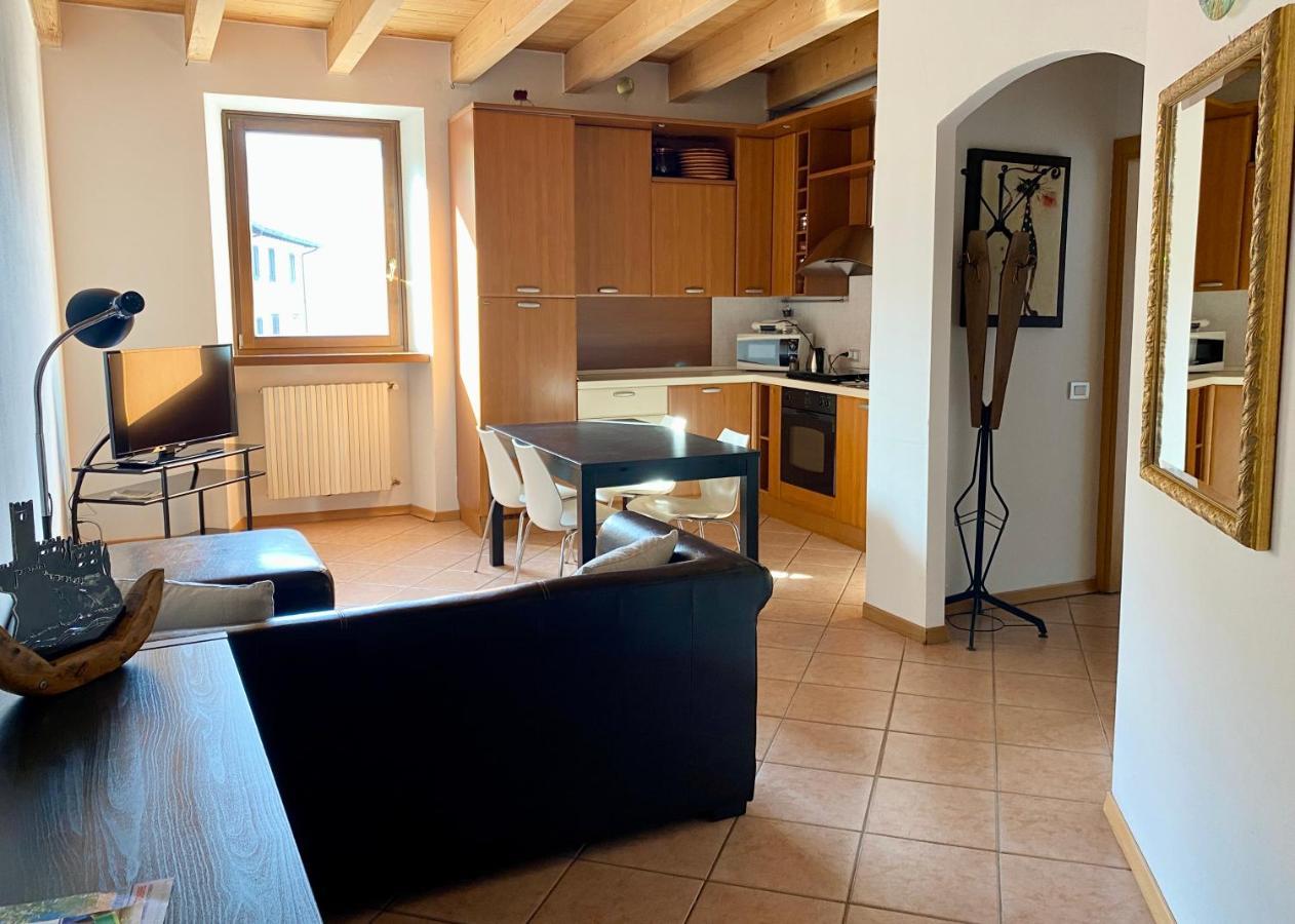 Da Mario Apartments Мальчезине Экстерьер фото